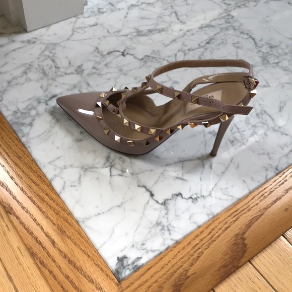 Shoe - Picture 4 of 6